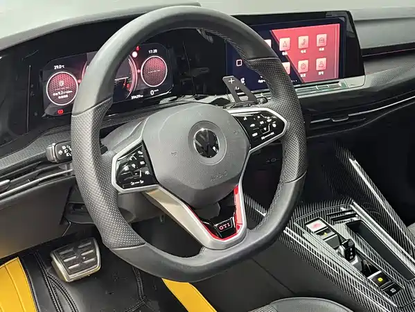 Volkswagen Golf GTI 2022