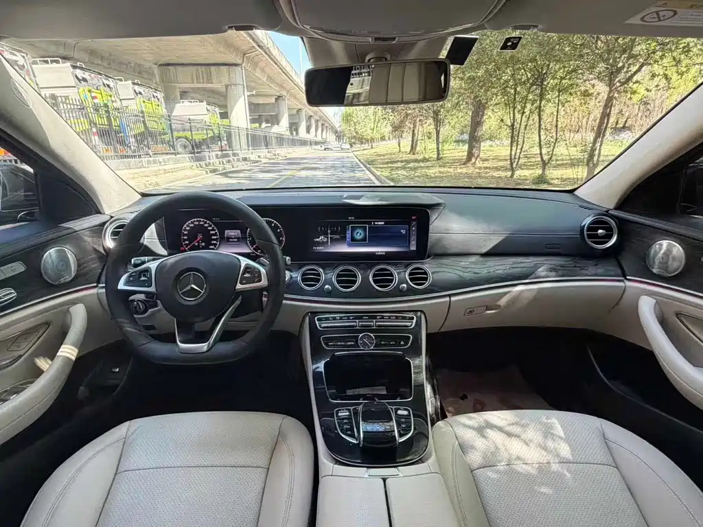 Mercedes-Benz E-Class 2017 — фото 8