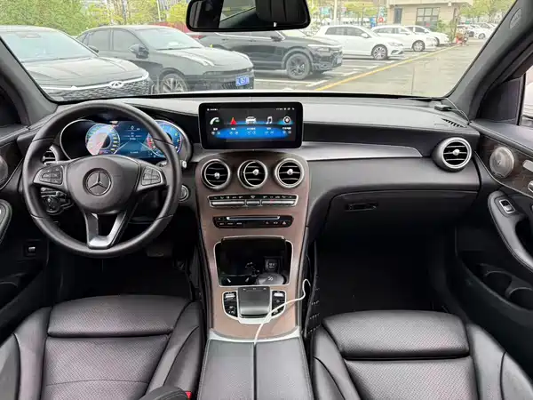Mercedes-Benz GLC 2019