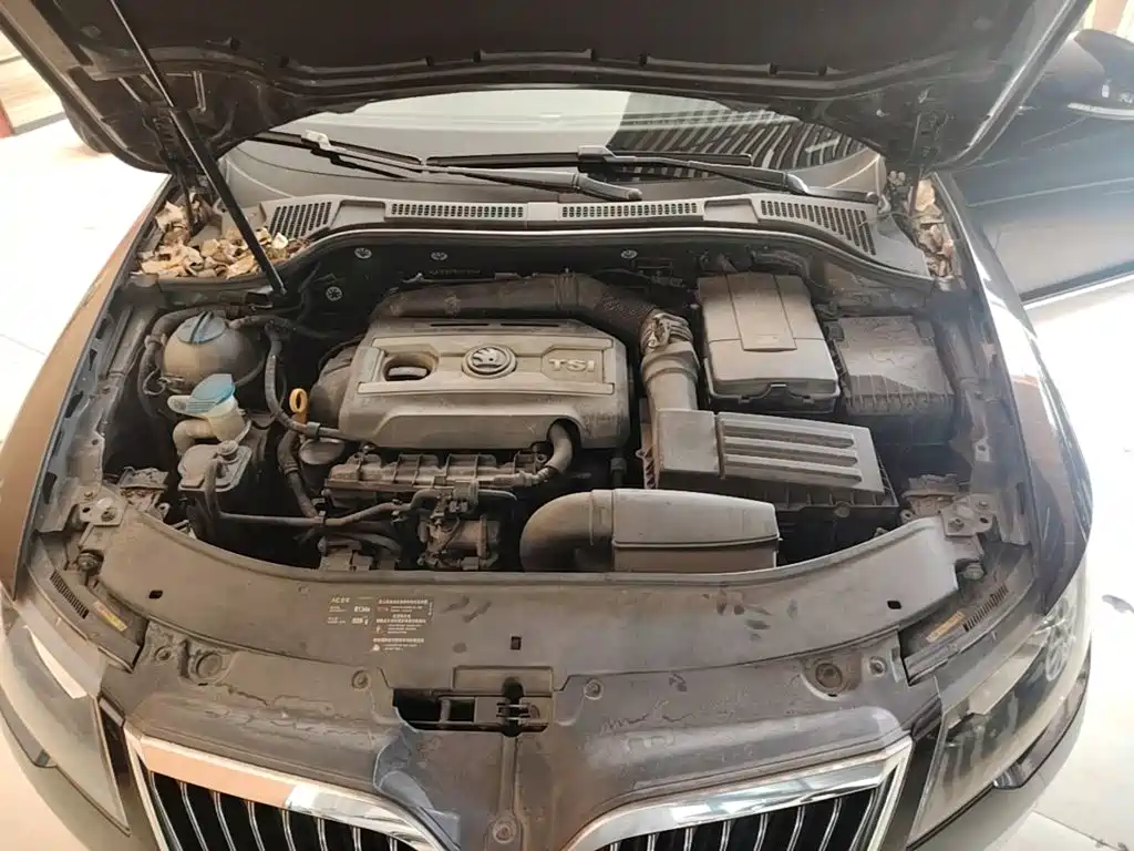 Skoda Superb 2015 — фото 20