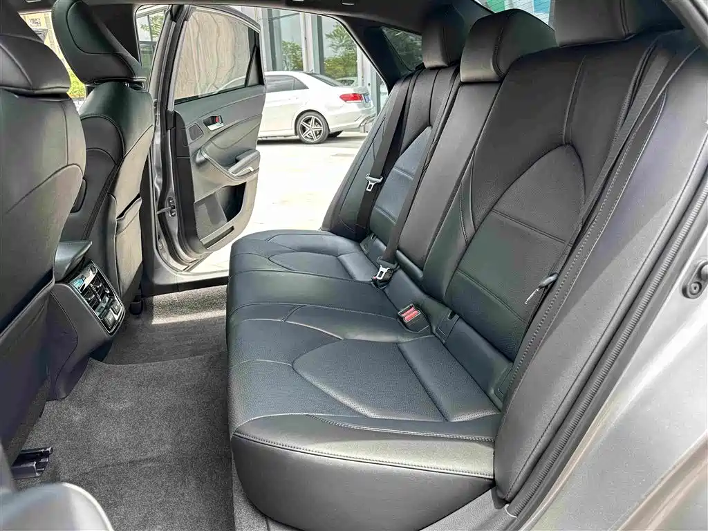 Toyota Avalon 2023 — фото 10
