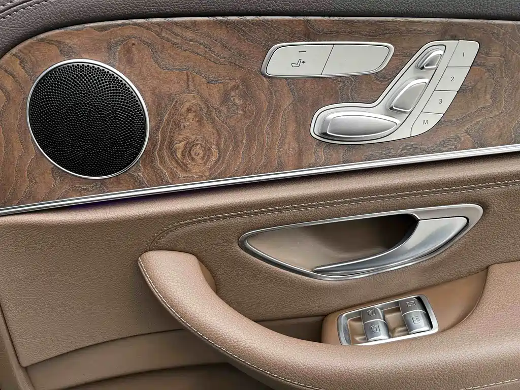 Mercedes-Benz E-Class 2018 — фото 18