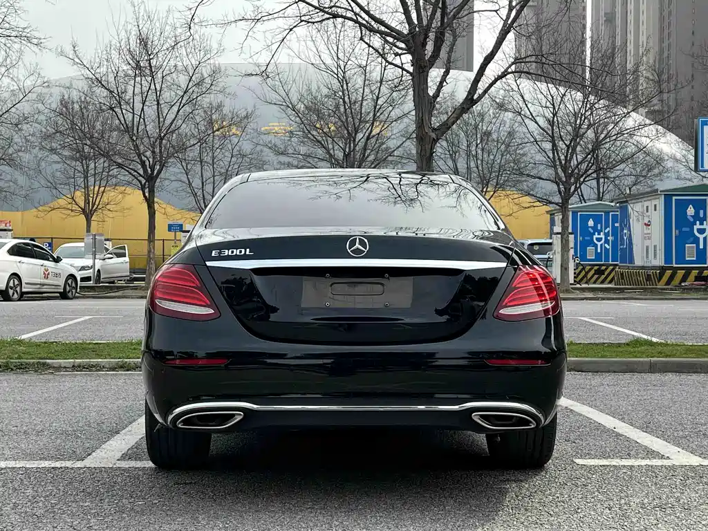 Mercedes-Benz E-Class 2018 — фото 8