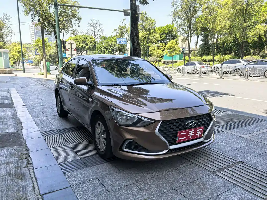 Hyundai Elantra 2019 — фото 3
