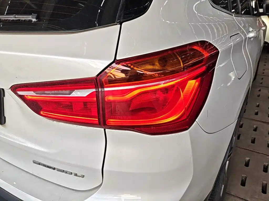BMW X1 2018 — фото 8