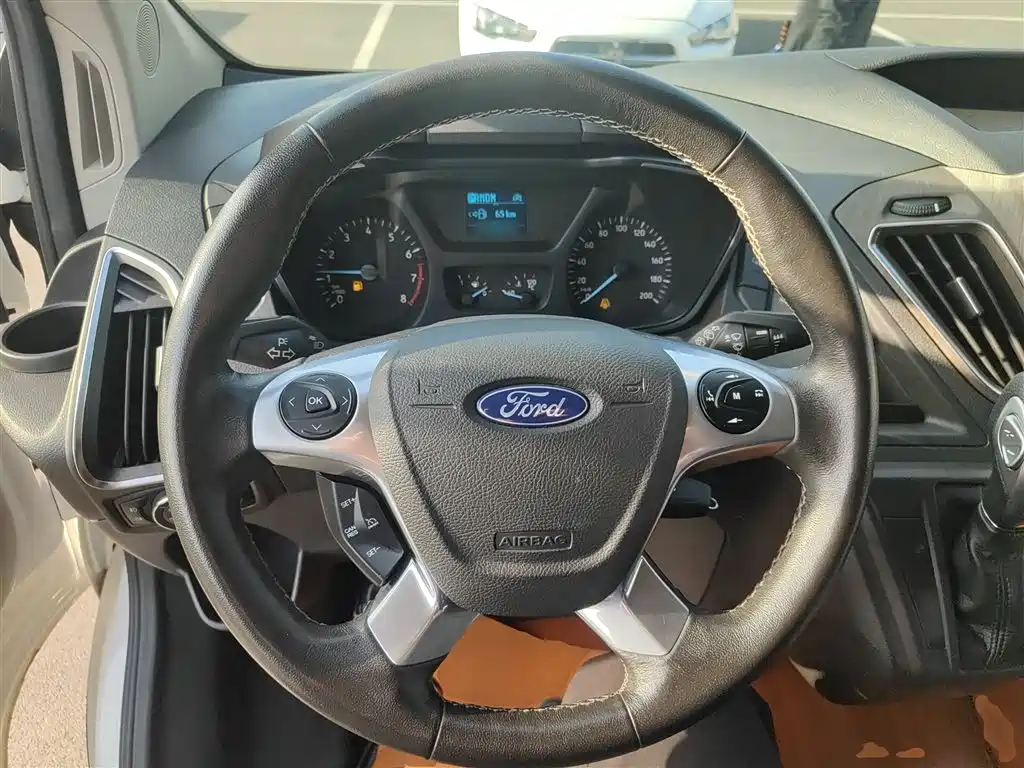 Ford Tourneo 2021 — фото 11