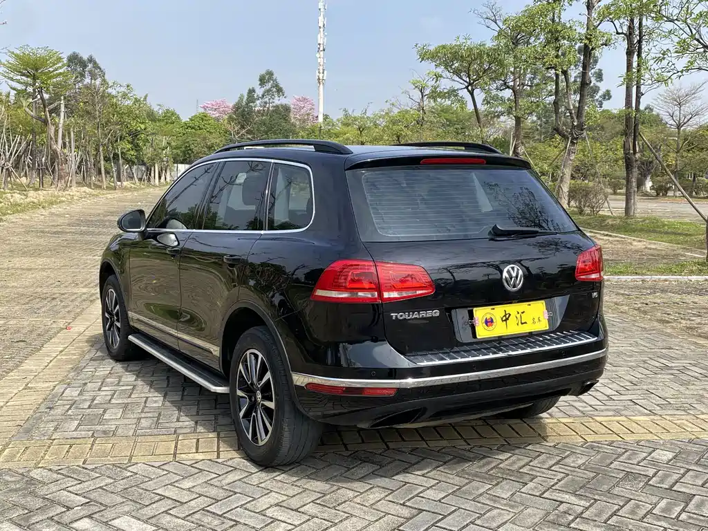 Volkswagen Touareg 2017 — фото 9