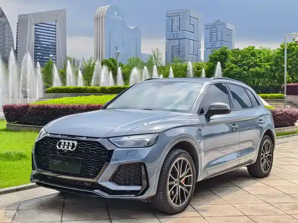Audi Q5L 2021