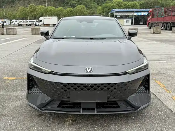Changan UNI-V 2024