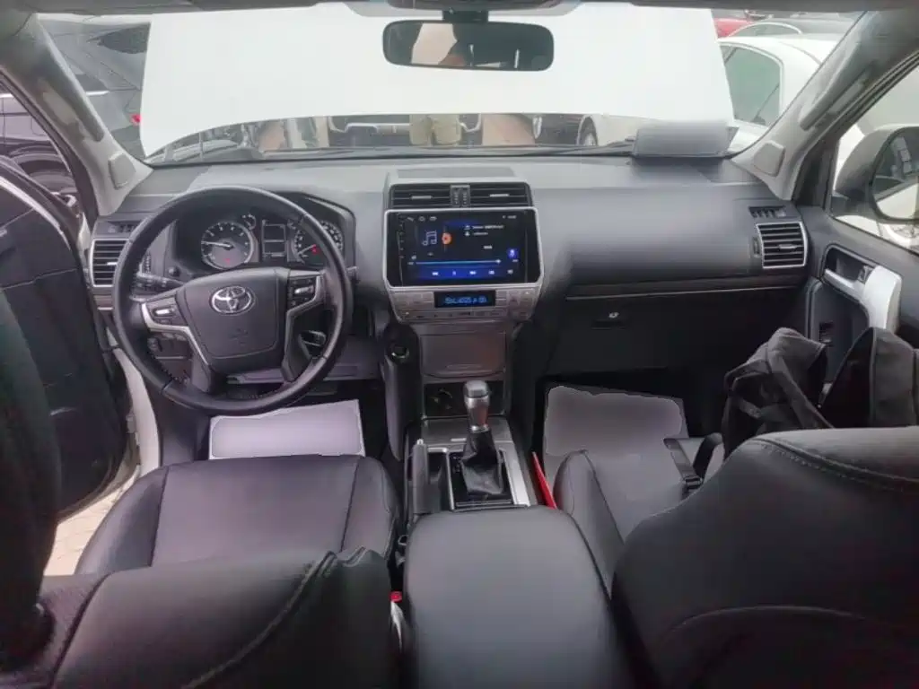 Toyota Prado 2019 — фото 10