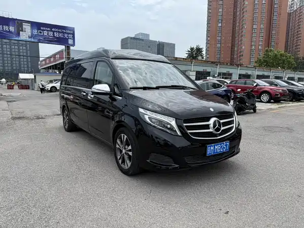 Mercedes-Benz V-Class 2016