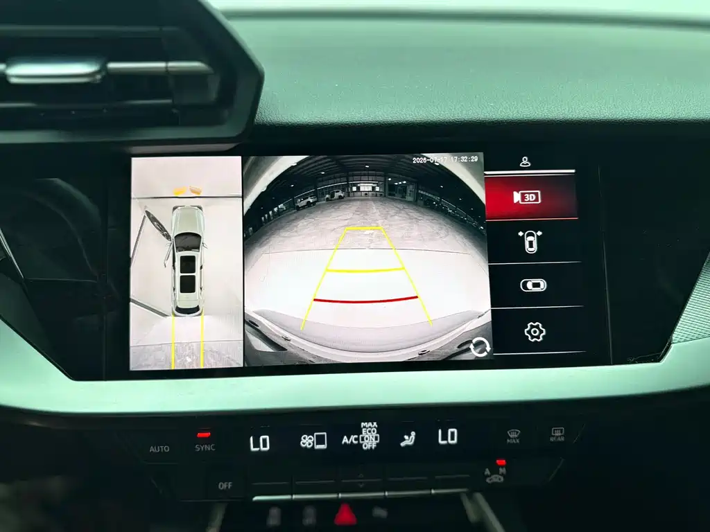 Audi A3 2023 — фото 11