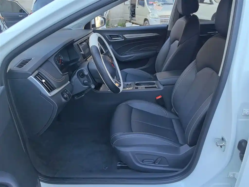 Roewe i6 Classic 2019 — фото 15