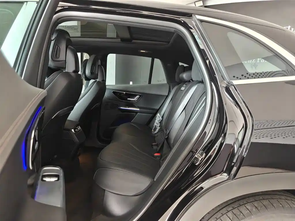 Mercedes-Benz EQE SUV 2025 — фото 10