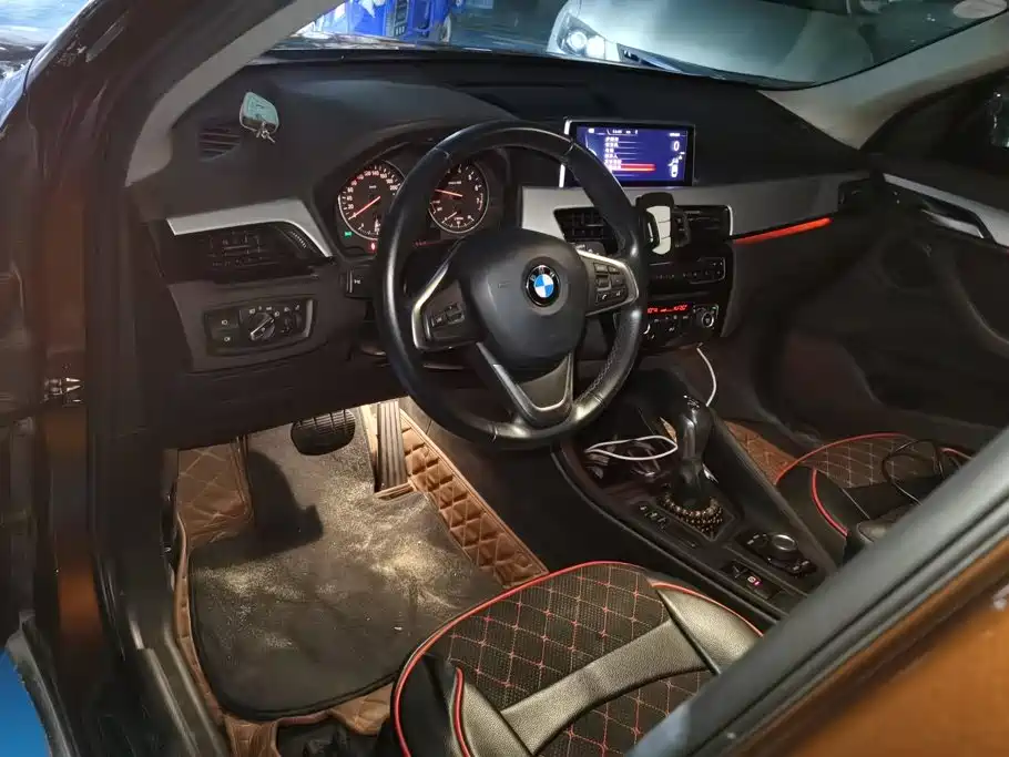 BMW X1 2017 — фото 12