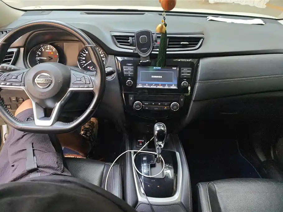 Nissan X-Trail 2017 — фото 12