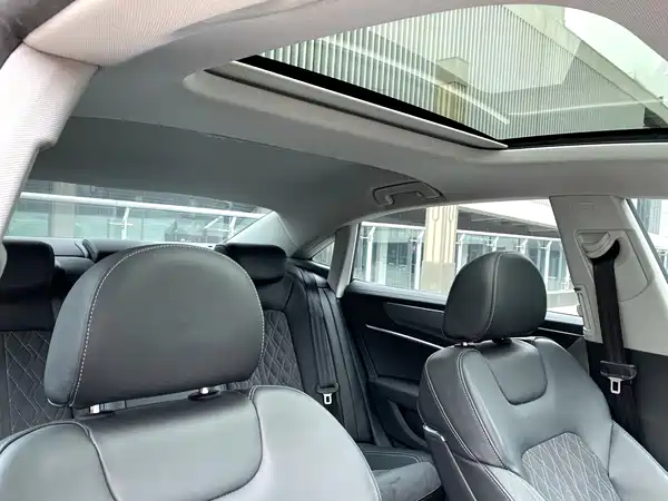 Audi A7L 2024