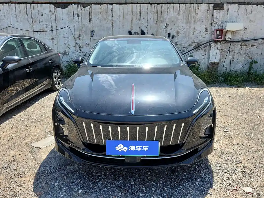 Hongqi E-QM5 2023 — фото 2
