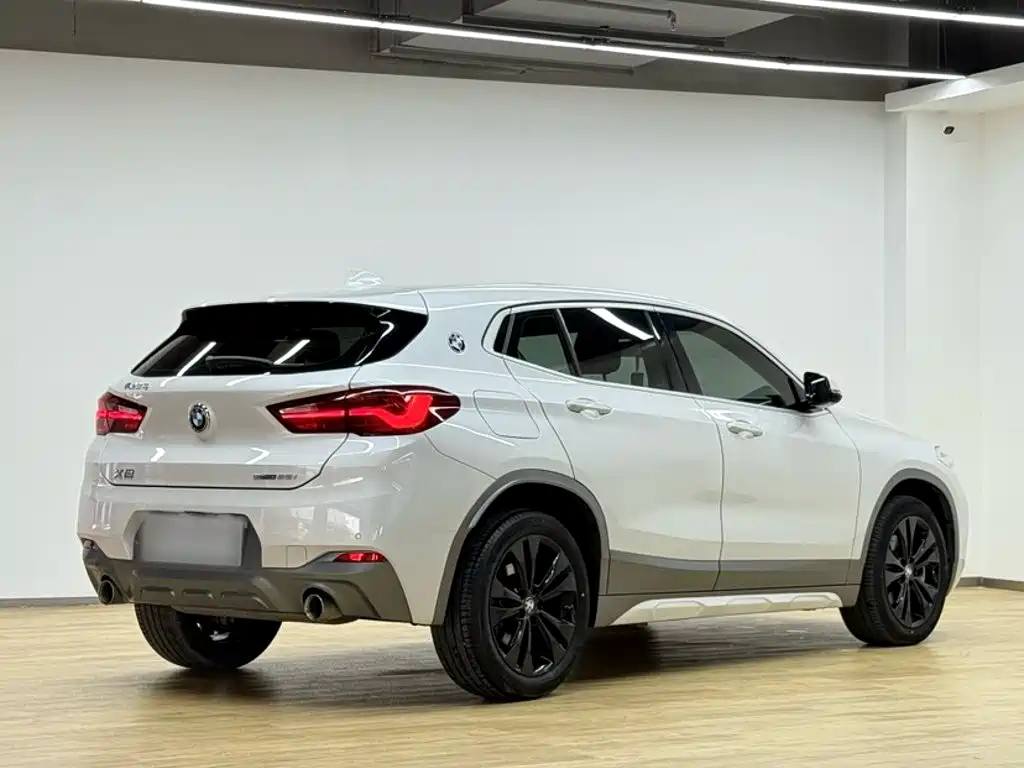 BMW X2 2022 — фото 12