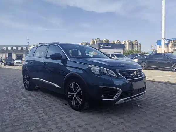 Peugeot 5008 2017