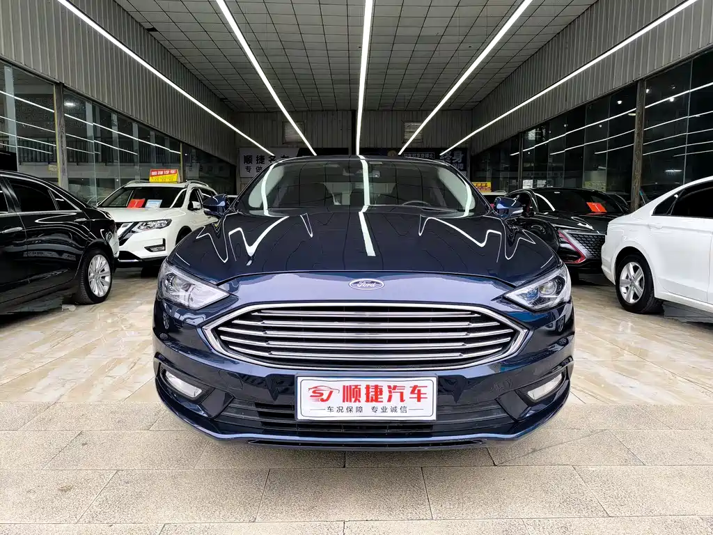 Ford Mondeo 2018 — фото 2