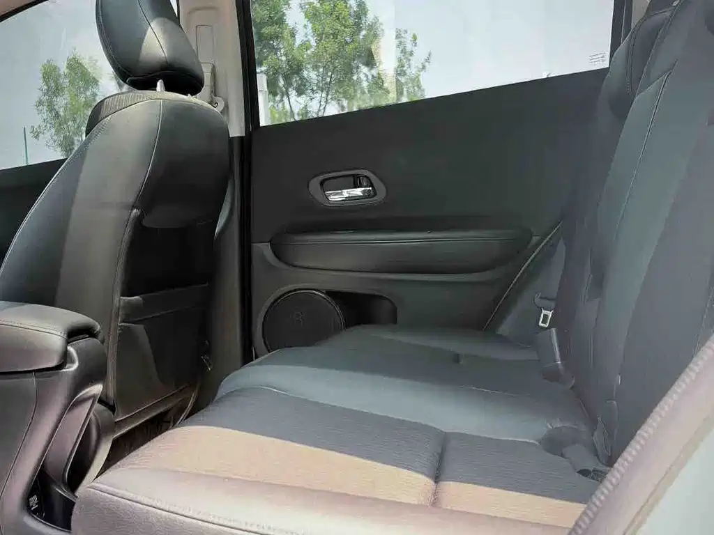 Honda Vezel 2022 — фото 10