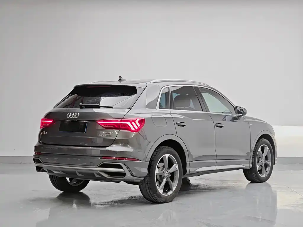 Audi Q3 2023
