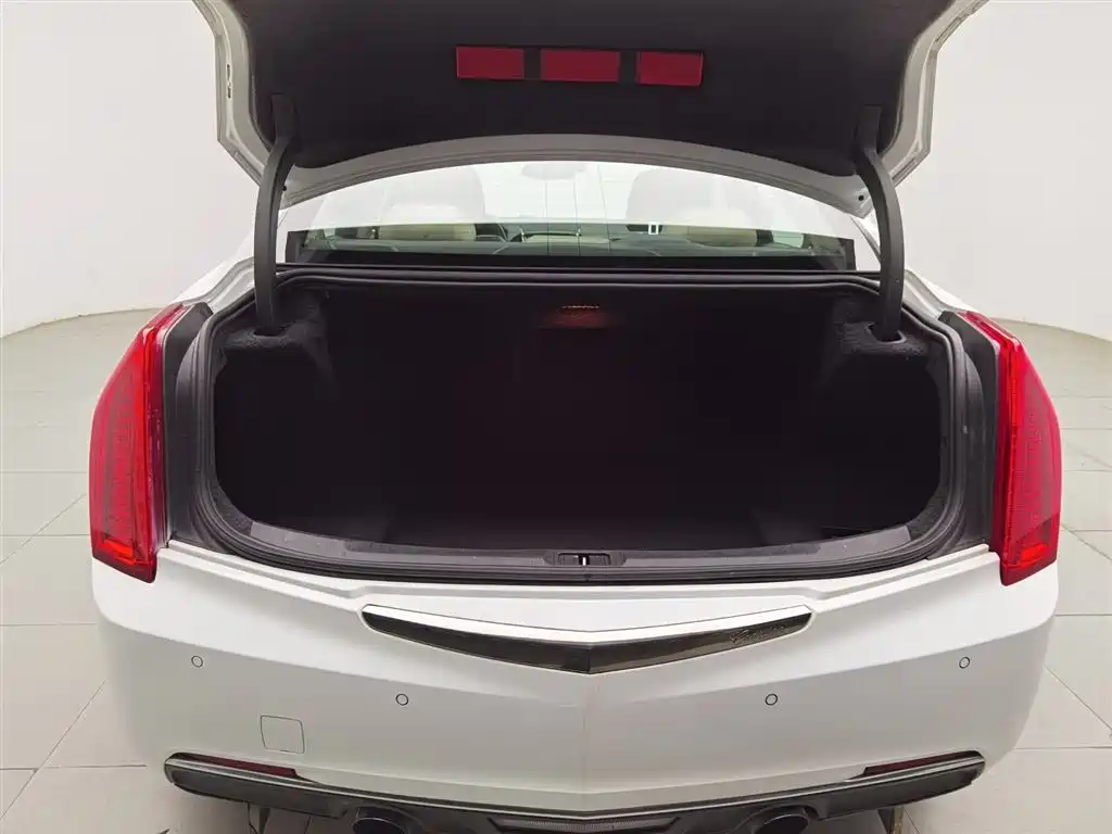 Cadillac ATS-L 2015 — фото 16