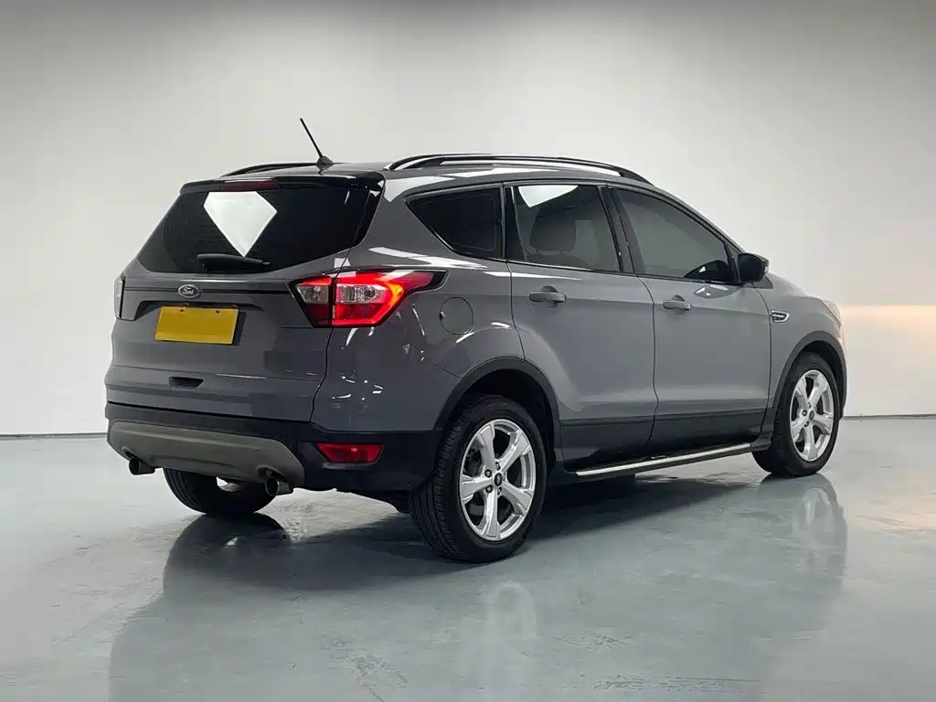 Ford Kuga 2018 — фото 8