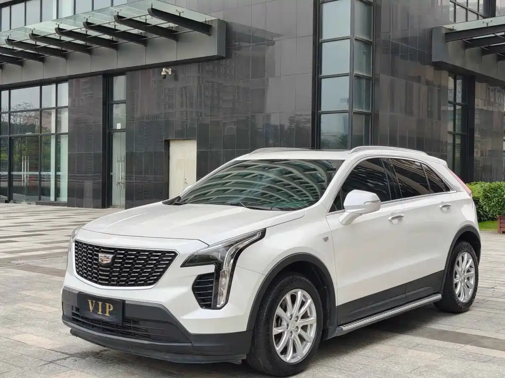 Cadillac XT4 2019 — фото 2