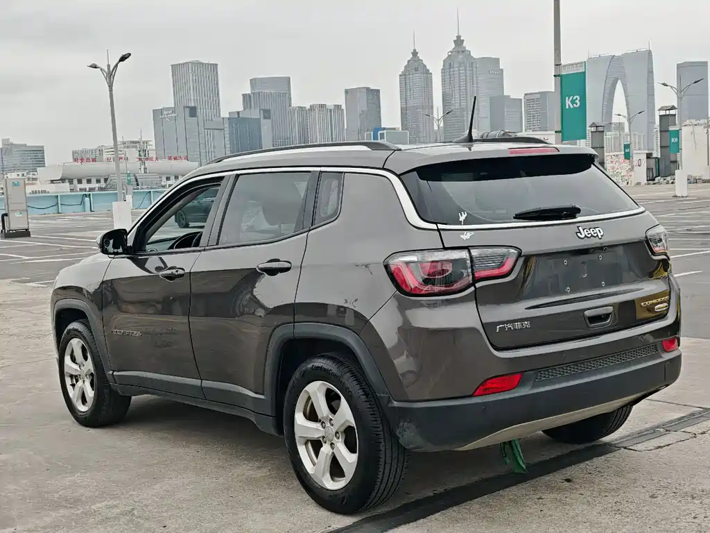 Jeep Compass 2017 — фото 6