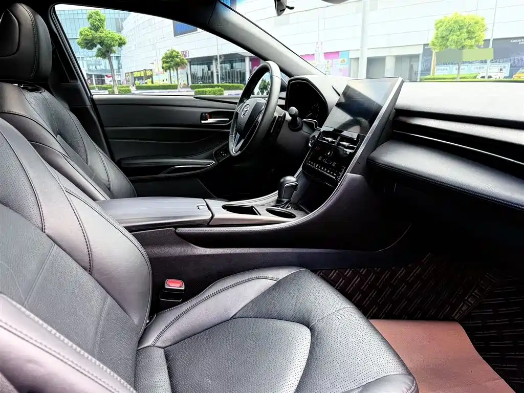 Toyota Avalon 2023 — фото 13