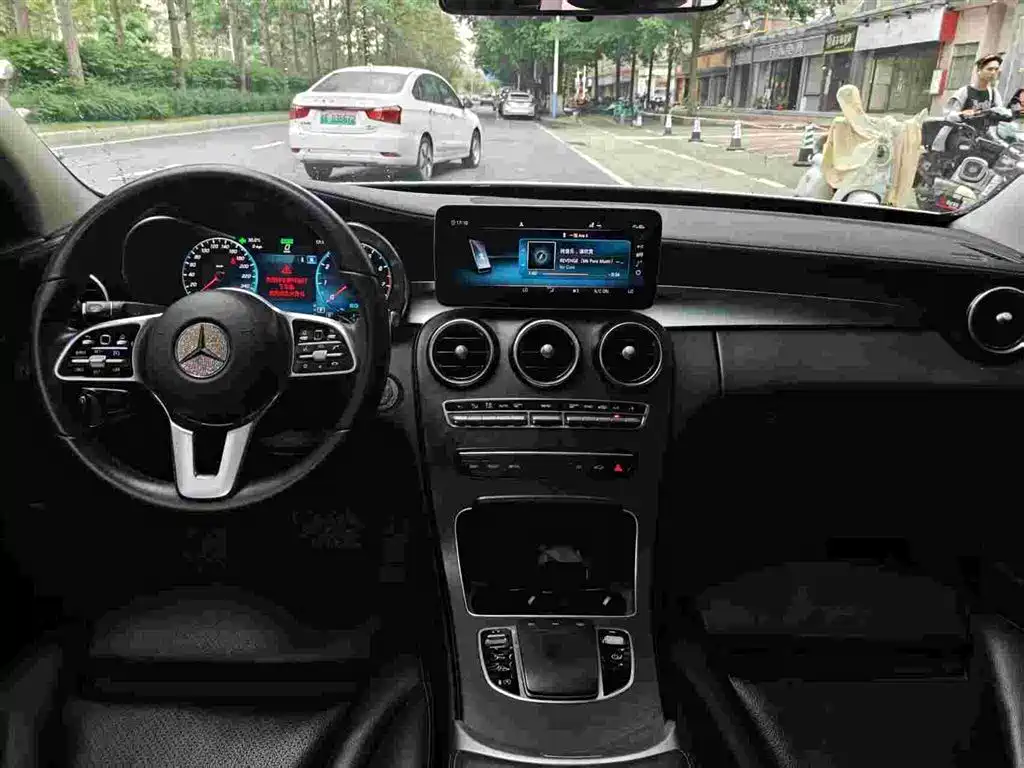 Mercedes-Benz C-Class 2019