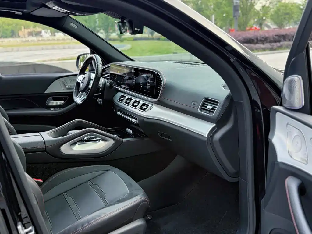 Mercedes-Benz GLE AMG 2023 — фото 12