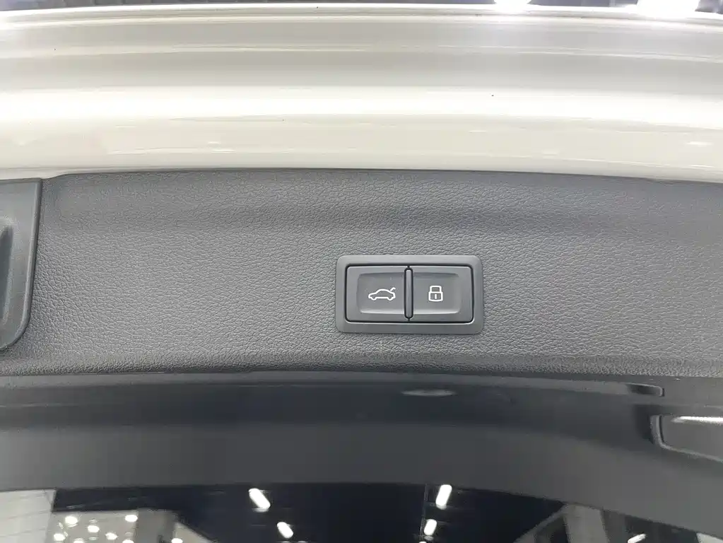 Audi Q3 2022 — фото 19