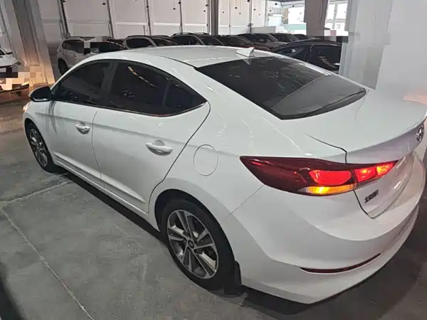 Hyundai Celesta 2017