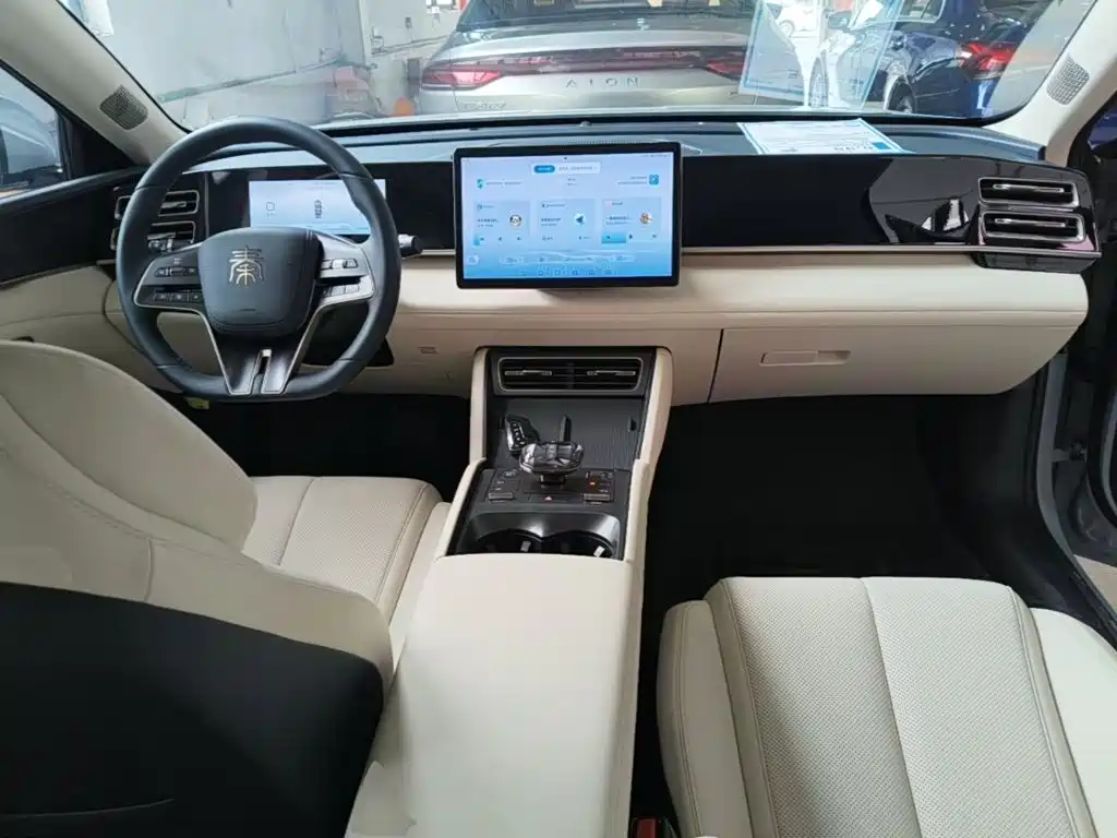 BYD Qin L 2024 — фото 10