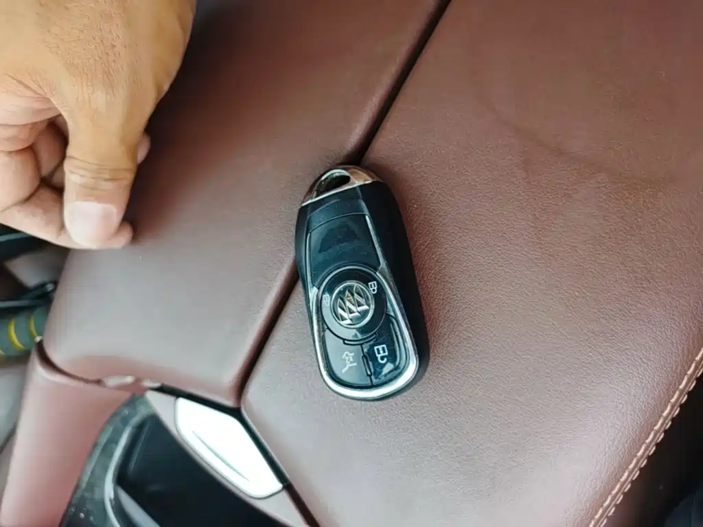 Buick Envision Plus 2015 — фото 9
