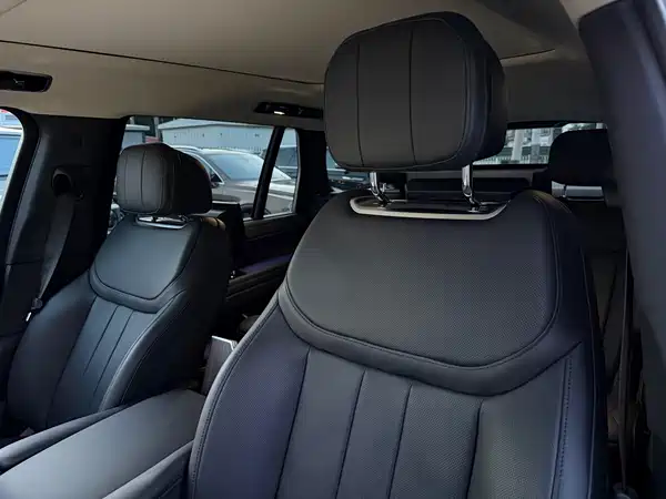 Land Rover Range Rover 2023
