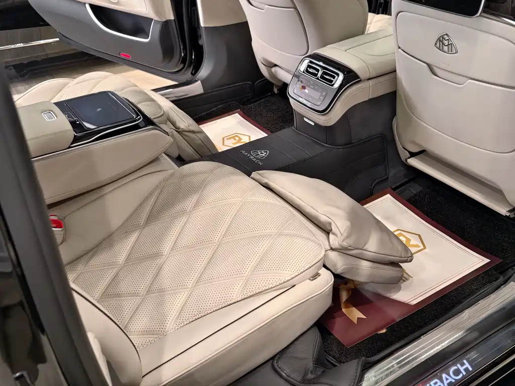 Mercedes-Benz Maybach S-Class 2023 — фото 13