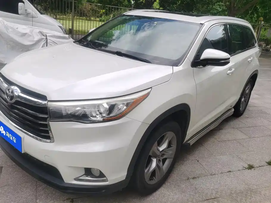 Toyota Highlander 2016 — фото 1