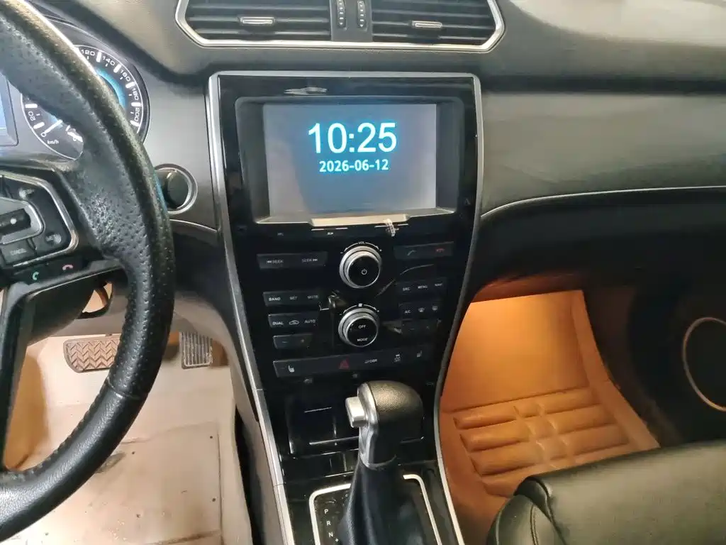 Haval H2 2015 — фото 10