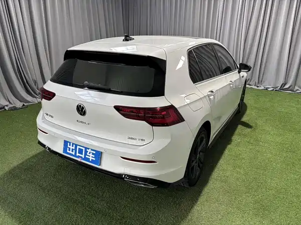 Volkswagen Golf 2022