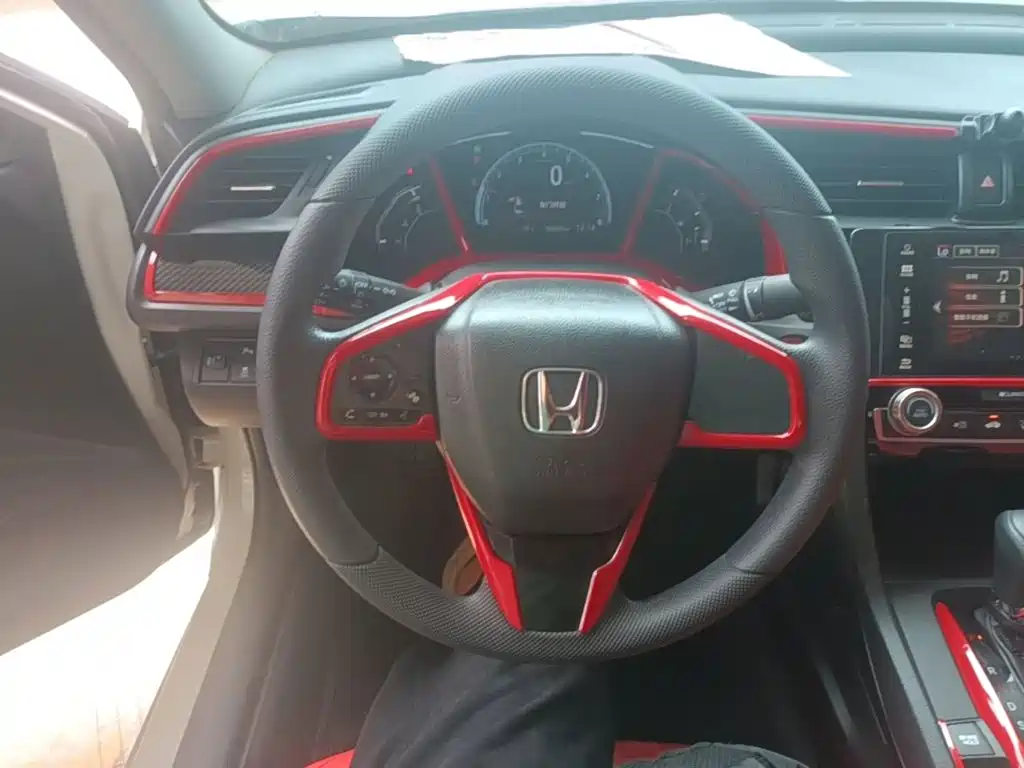 Honda Civic 2020 — фото 11