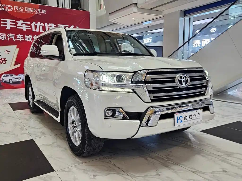 Toyota Land Cruiser 2020 — фото 3
