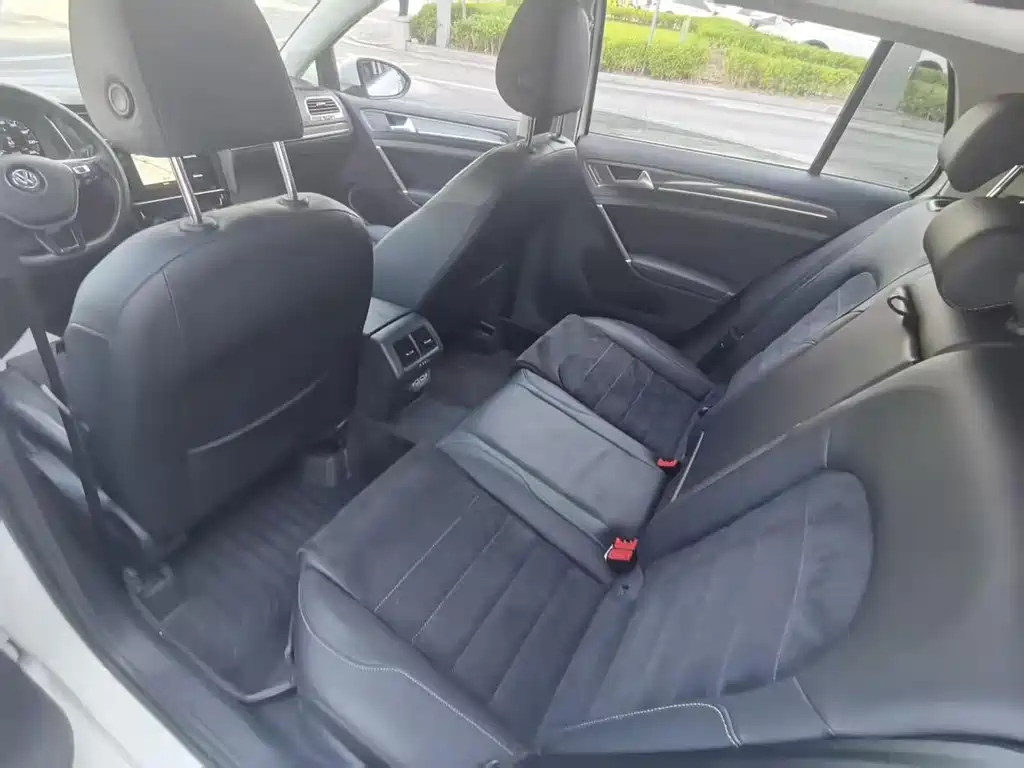 Volkswagen Golf 2020