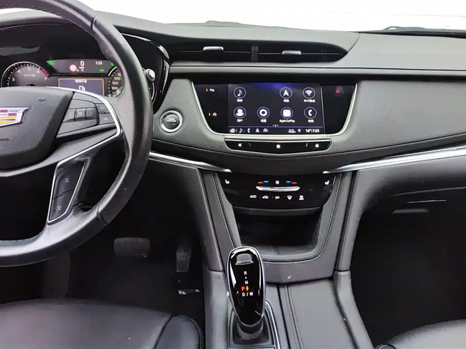 Cadillac XT5 2020 — фото 13