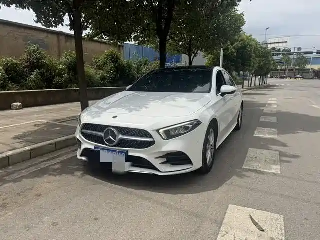Mercedes-Benz A-Class 2020 — фото 1