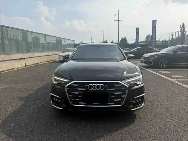Audi A6L 2022