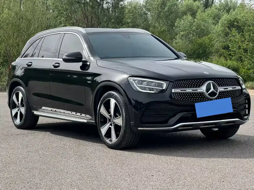 Mercedes-Benz GLC 2023